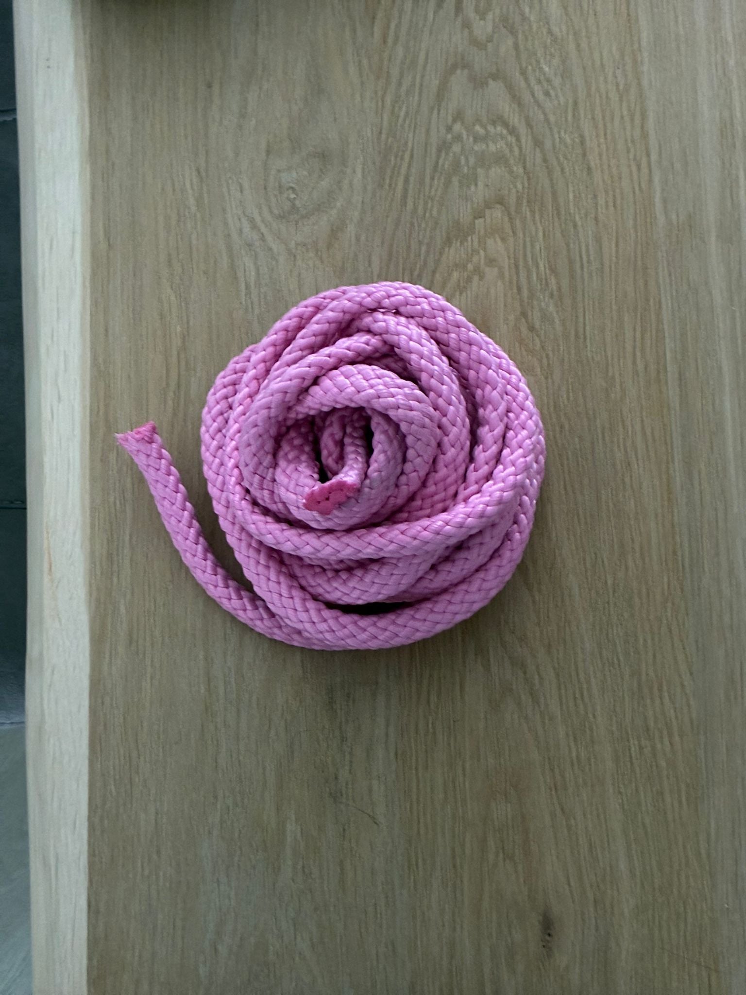 Neckrope roze op maat gemaakt
